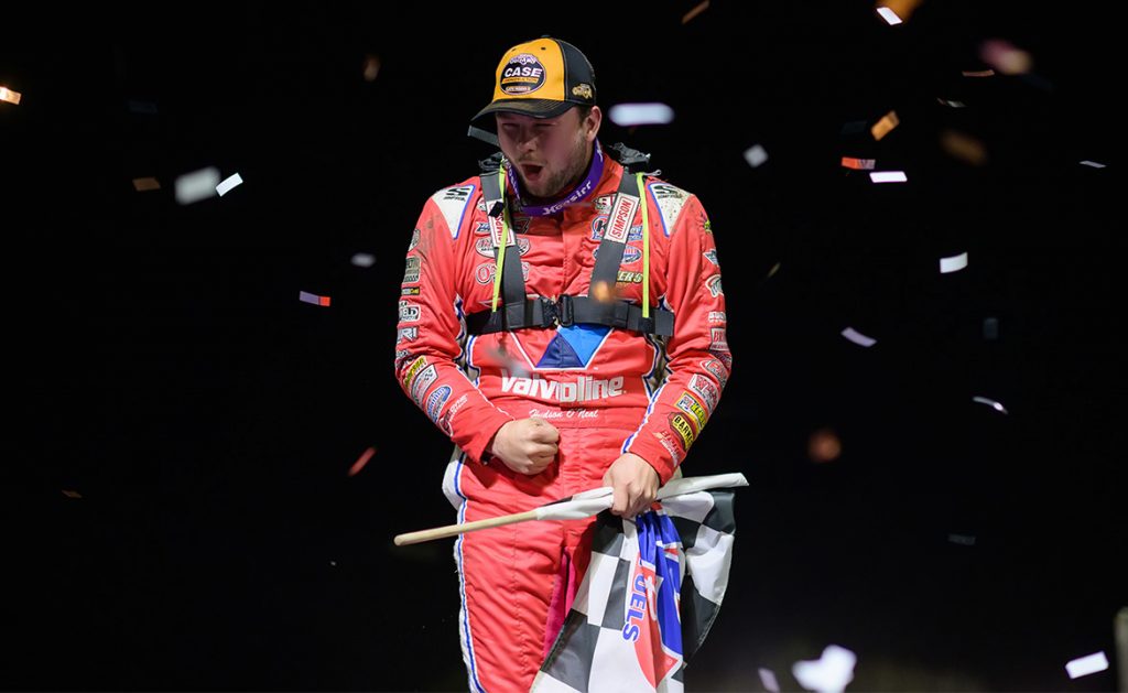O'neal gets first World of Outlaws win