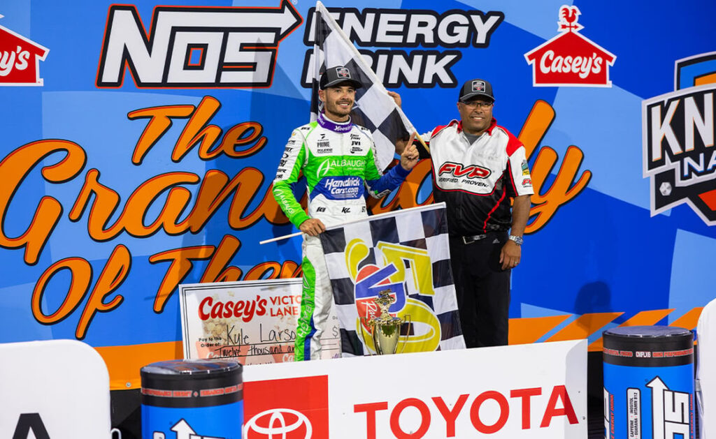 Kyle Larson in victory lane at Knoxville Raceway on night two of the NOS Knoxville Nationals